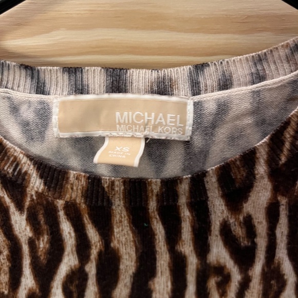 Fit and flare cheat print knit dress - Picture 2 of 2